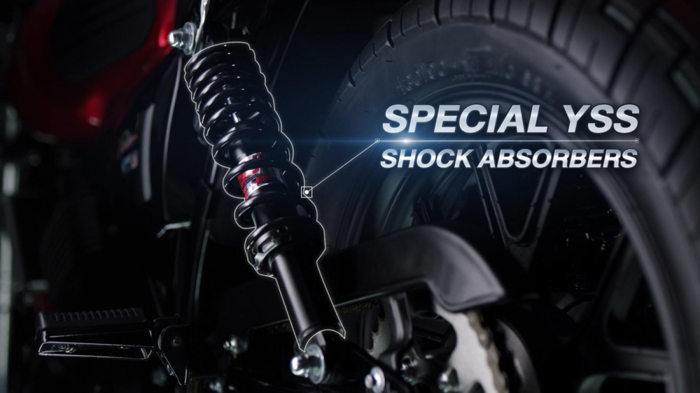 Ph&iacute;a sau, xe được trang bị phuộc l&ograve; xo đ&ocirc;i cổ điển đến từ h&atilde;ng đồ độ YSS