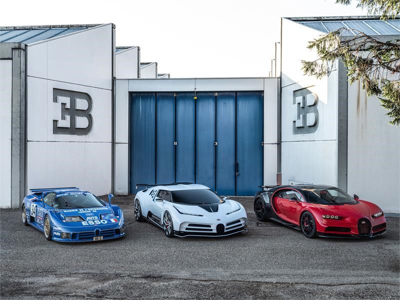 Bugatti Centodieci v&agrave; EB110 Super Sport