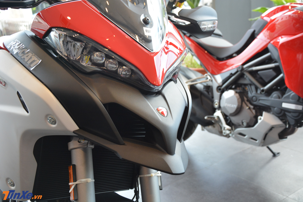 Ducati Multistrada 1260 Enduro 2019 c&oacute; hoạ tiết tem mới