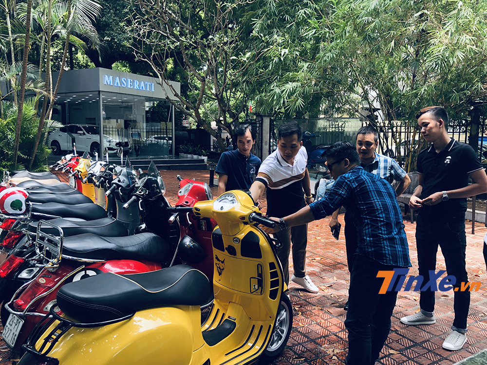 Có những chiếc xe Vespa GT đã có tuổi đời lên tới hơn 10 năm nhưng vẫn vận hành tốt. Có những chiếc xe Vespa GT đã có tuổi đời lên tới hơn 10 năm nhưng vẫn vận hành tốt.