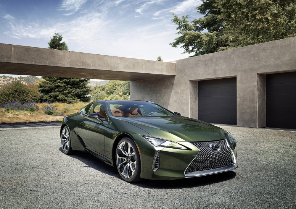 Lexus LC 500 Inspiration Series 2020 với m&agrave;u sơn xanh lục bắt mắt