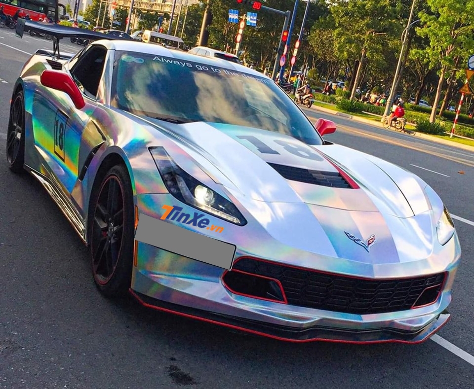 Chevrolet Corvette C7 h&agrave;ng hiếm tại Việt Nam được chủ nh&acirc;n đổi &aacute;o mới m&agrave;u cr&ocirc;m t&aacute;n sắc si&ecirc;u c&aacute; t&iacute;nh