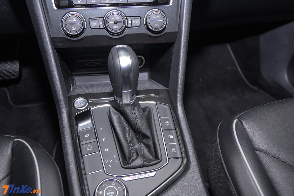 Volkswagen Tiguan Allspace phi&ecirc;n bản cao cấp sử dụng hộp số tự động ly hợp k&eacute;p DSG 7 cấp