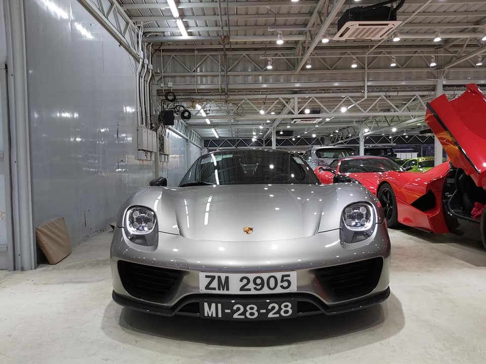 Chỉ c&oacute; 918 chiếc Porsche 918 Spyder được sản xuất