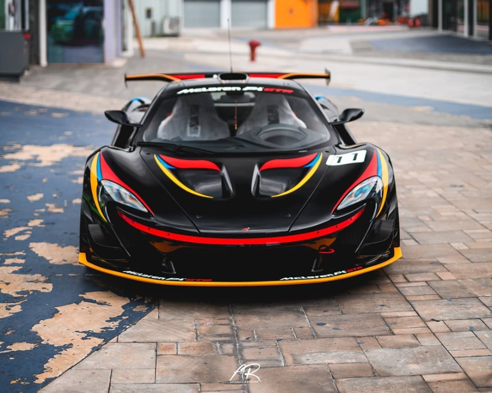 Trên thế giới chỉ có độc nhất một chiếc McLaren P1 GTR James Hunt ra đời Trên thế giới chỉ có độc nhất một chiếc McLaren P1 GTR James Hunt ra đời