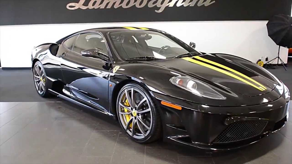 Cận cảnh si&ecirc;u xe Ferrari 430 Scuderia