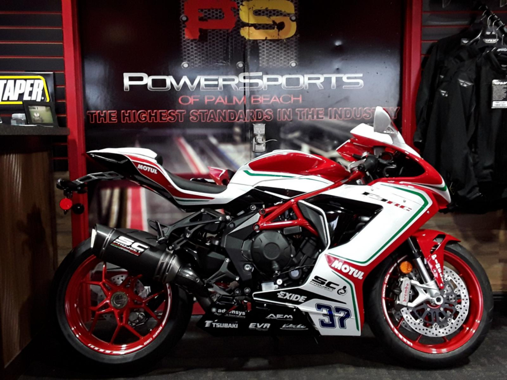 MV Agusta nổi tiếng với những mẫu xe mang kiểu dáng tuyệt đẹp, cỗ máy đầy sức mạnh