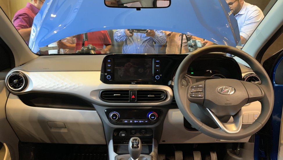 Hyundai Grand i10 Nios 2019 c&oacute; v&ocirc; lăng bọc da v&agrave; cửa gi&oacute; điều h&ograve;a h&igrave;nh tua-bin