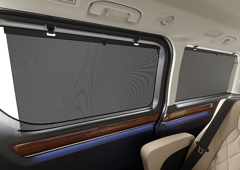 Rèm che nắng của Toyota Majesty 2019 Rèm che nắng của Toyota Majesty 2019