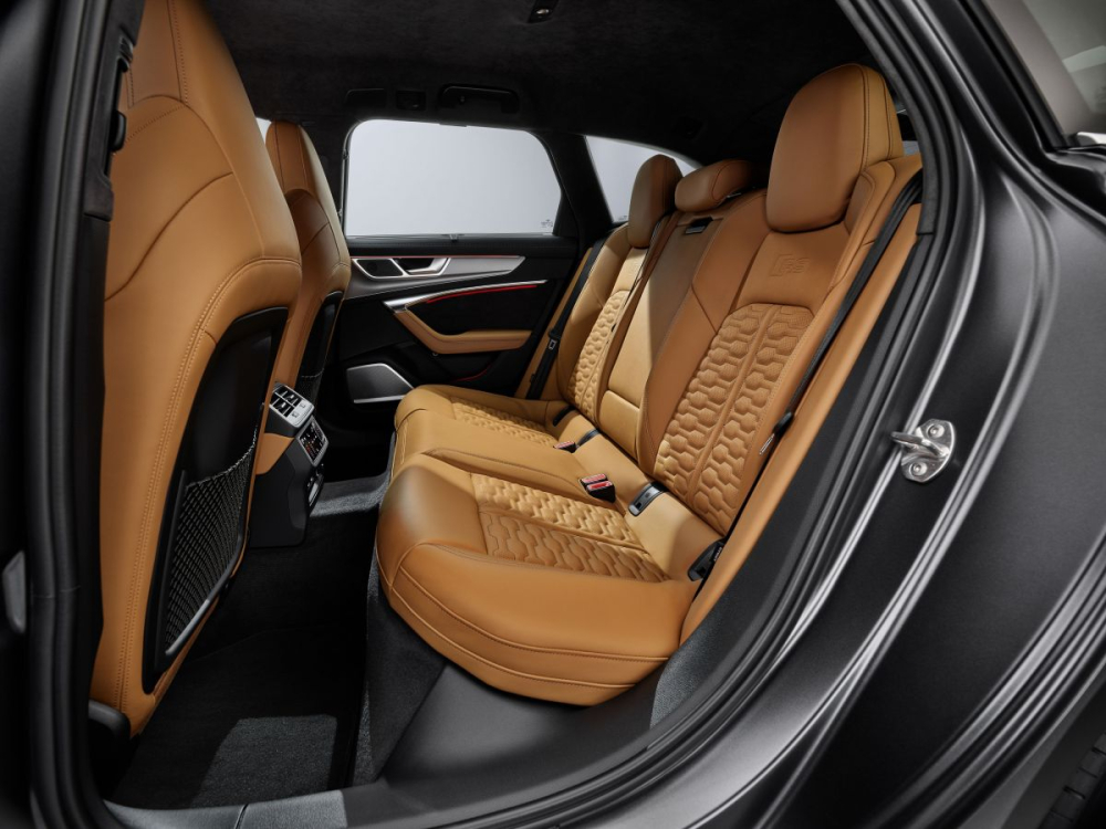 Hàng ghế sau của RS6 Avant Hàng ghế sau của RS6 Avant