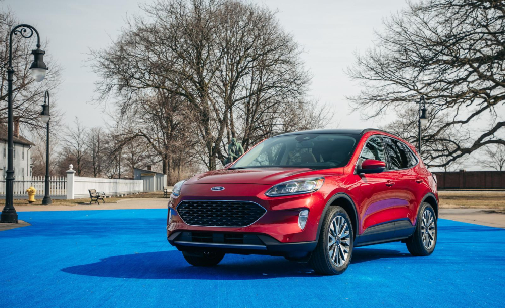 SUV cỡ C Ford Escape 2020 có giá khởi điểm chỉ khoảng 600 triệu đồng tại Mỹ SUV cỡ C Ford Escape 2020 có giá khởi điểm chỉ khoảng 600 triệu đồng tại Mỹ