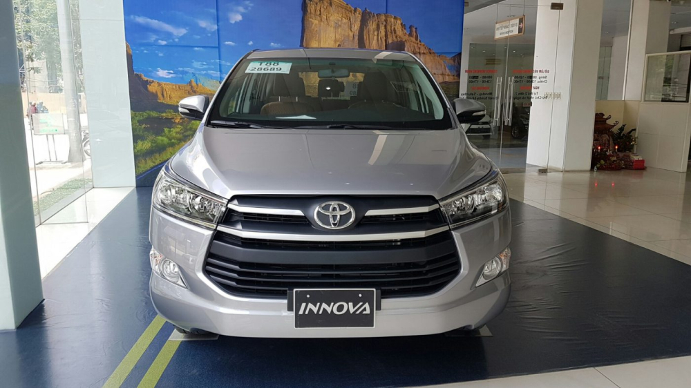 Toyota Innova 2.0E 2017-2018 l&agrave; một lựa chọn ph&ugrave; hợp cho những người định mua xe để kinh doanh v&agrave; phục vụ nhu cầu sử dụng c&aacute; nh&acirc;n.