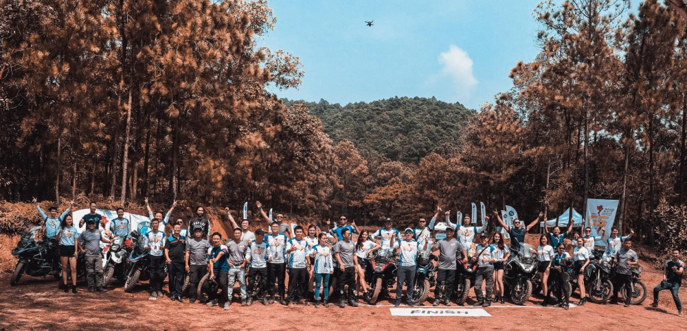 Tập thể người chơi và BMW Motorrad Hà Nội