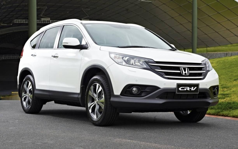 Honda CR-V 2.0AT 2014 vẫn l&agrave; một mẫu xe được đ&aacute;nh gi&aacute; l&agrave; c&oacute; cảm gi&aacute;c l&aacute;i tốt