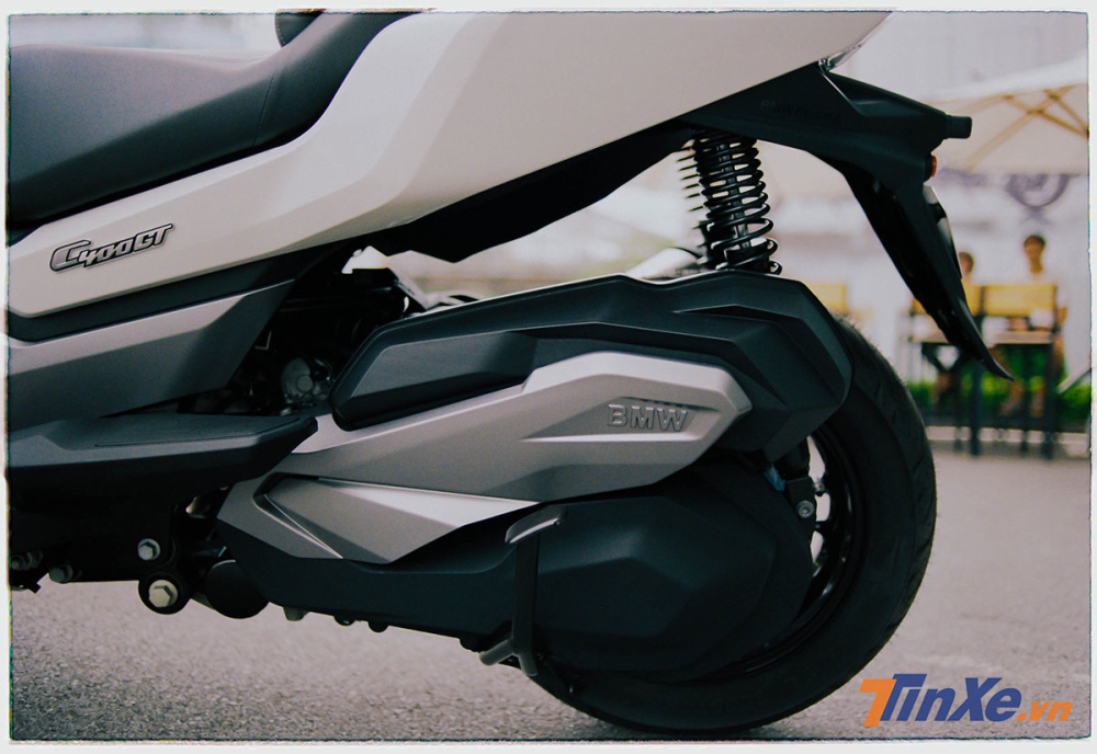 Trái tim của BMW C400GT là động cơ xylanh đơn dung tích 350 cc Trái tim của BMW C400GT là động cơ xylanh đơn dung tích 350 cc