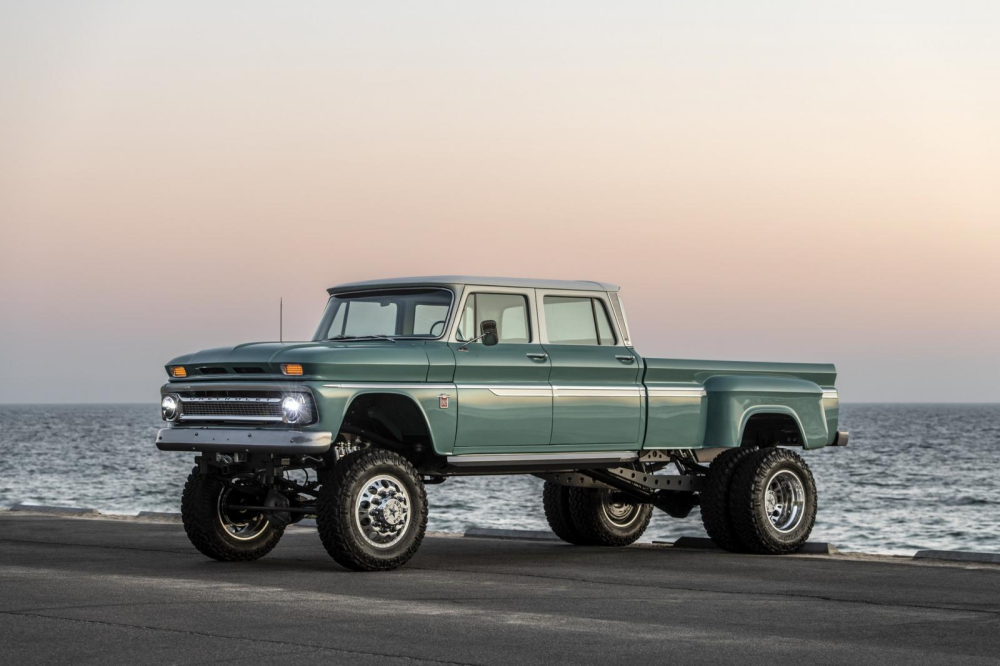 Th&ocirc;ng qua b&agrave;n tay của&nbsp;Rtech Fabrications,&nbsp;Chevrolet&nbsp;Ponderora 1966 tr&ocirc;ng v&ocirc; c&ugrave;ng kh&aacute;c lạ