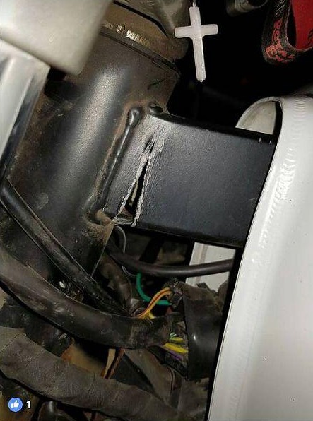 Một số trường hợp khung xe rời khỏi cổ phốt được chia sẻ lên các cộng đồng Royal Enfield