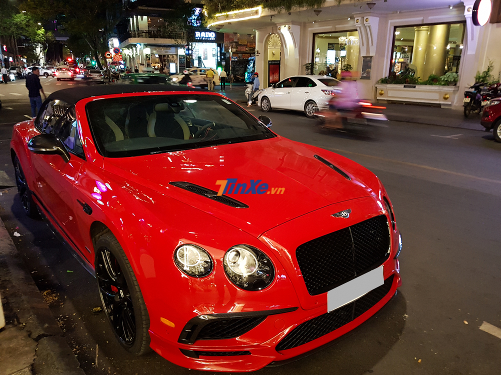  Đ&acirc;y l&agrave; chiếc Bentley Continental GT Supersports mui trần thế hệ thứ 2 đầu ti&ecirc;n c&oacute; mặt tại Việt Nam