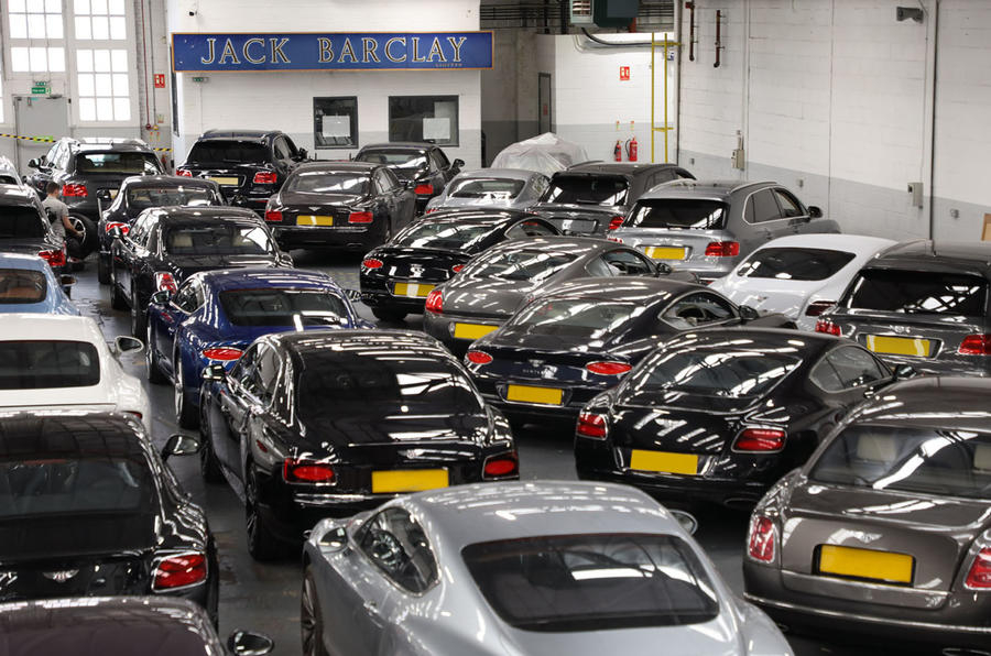 Trung t&acirc;m hậu m&atilde;i Bentley Jack Barclay