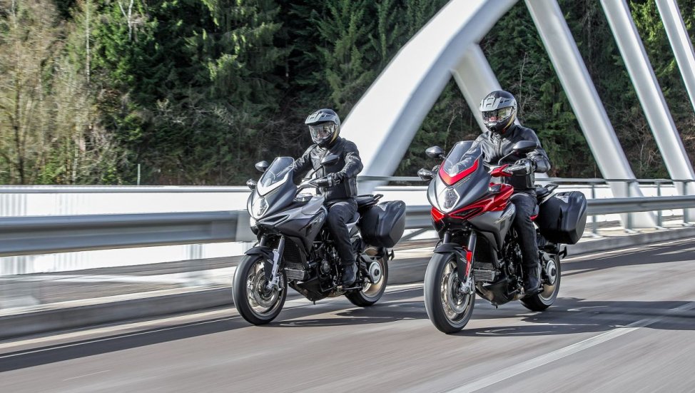 MV Agusta Turismo Veloce 800 trang bị nhiều hệ thống an to&agrave;n
