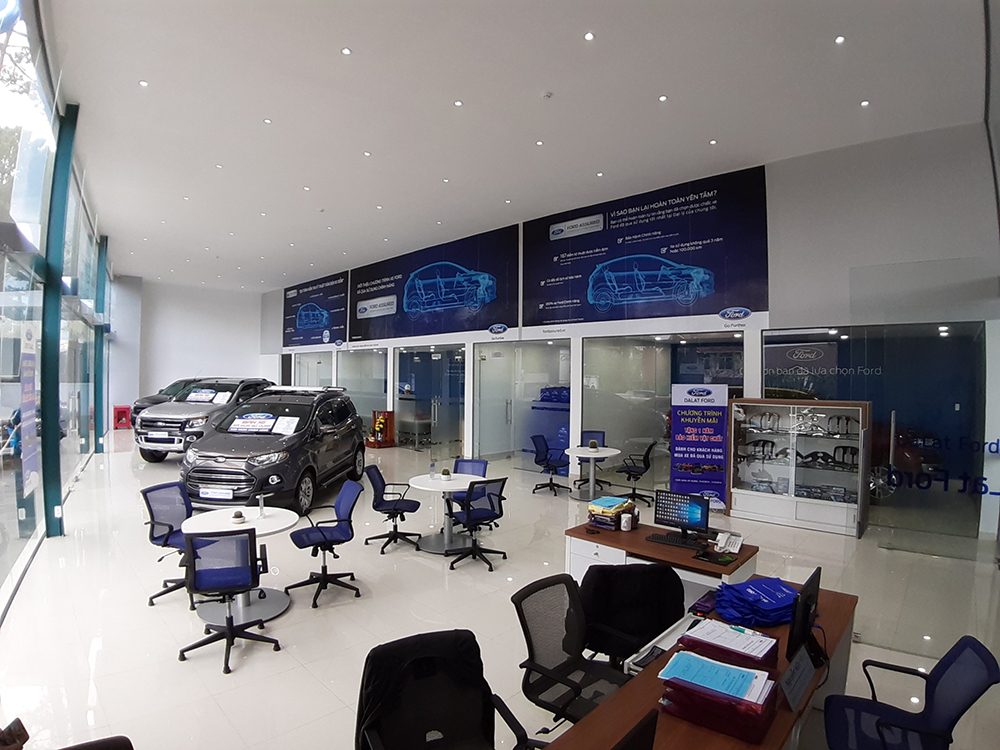 Tiền th&acirc;n l&agrave; một xưởng dịch vụ, đại l&yacute; Đ&agrave; Lạt Ford đ&atilde; trở th&agrave;nh đại l&yacute; ti&ecirc;u chuẩn 5S.