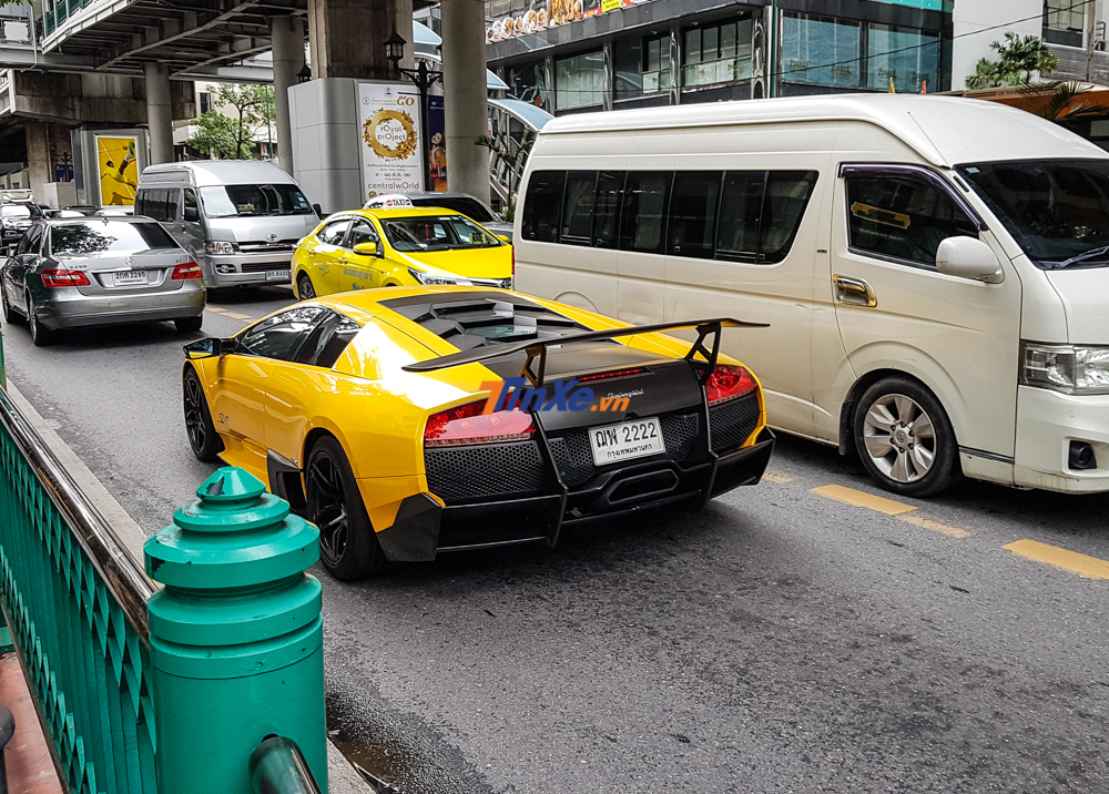 Ban đầu hãng siêu xe Ý dự tính sản xuất 350 chiếc Lamborghini Murcielago LP670-4 SV Ban đầu hãng siêu xe Ý dự tính sản xuất 350 chiếc Lamborghini Murcielago LP670-4 SV
