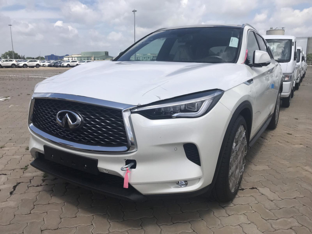 Infiniti QX50 nhập khẩu ch&iacute;nh h&atilde;ng đầu ti&ecirc;n đ&atilde; cập cảng Việt, dự kiến c&oacute; gi&aacute; 2,45 tỷ đồng