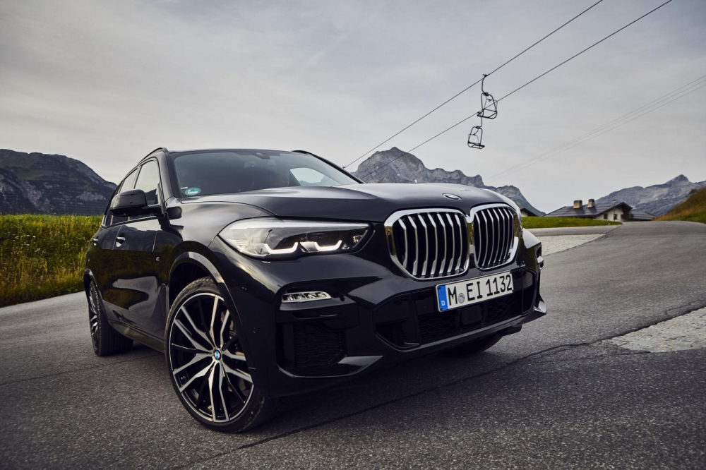 BMW X5 xDrive45e iPerformance 2020 tr&igrave;nh l&agrave;ng với hệ thống động cơ plug-in hybrid mới