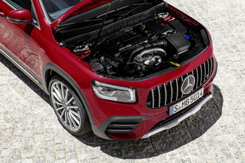 Mercedes-AMG GLB 35 4Matic 2020 d&ugrave;ng chung động cơ với A35
