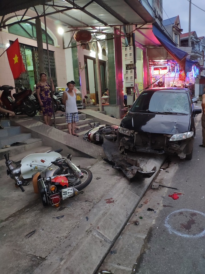 Hiện trường vụ tai nạn nghi&ecirc;m trọng tại Th&aacute;i Nguy&ecirc;n