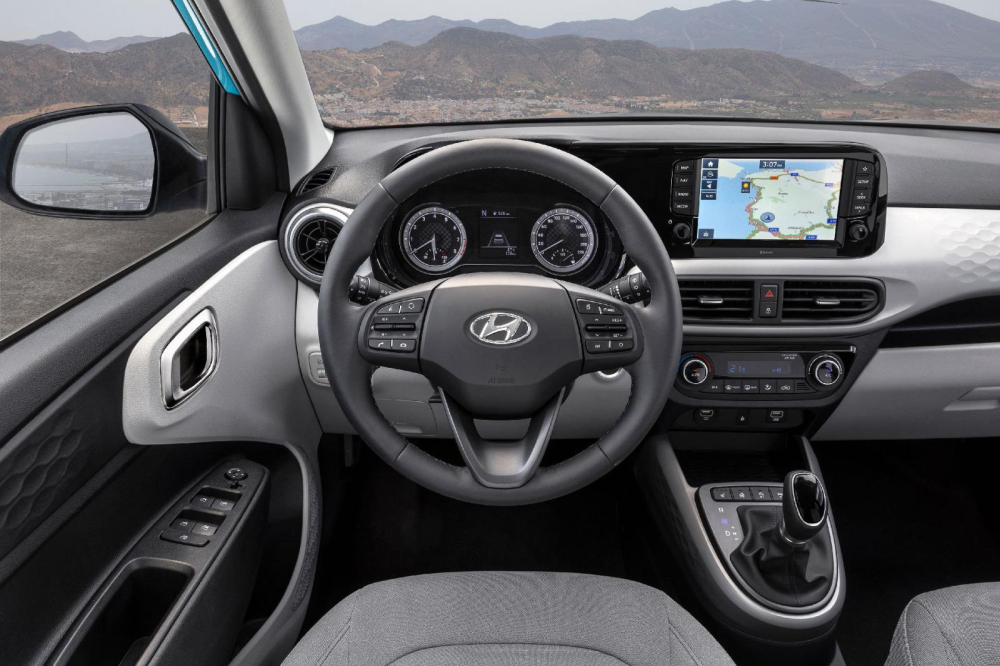 Hyundai i10 2019 d&ugrave;ng m&agrave;n h&igrave;nh trung t&acirc;m 8 inch