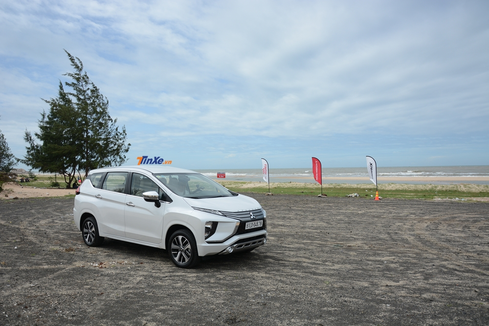 Mitsubishi Xpander đang &ldquo;l&agrave;m mưa l&agrave;m gi&oacute;&rdquo; tại ph&acirc;n kh&uacute;c MPV gi&aacute; rẻ