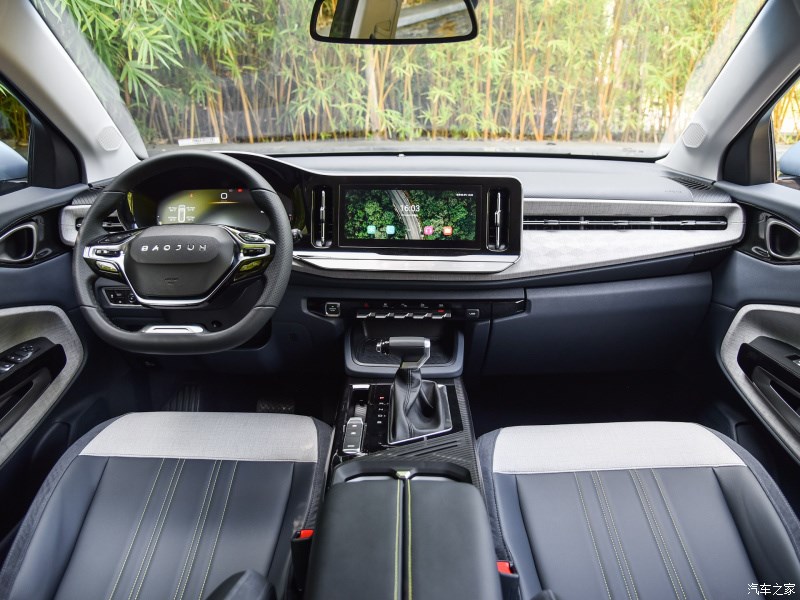 Khoang lái của Baojun RM-5 cho thấy sự hiện đại và khá chất lượng