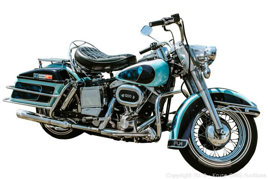 Harley-Davidson FLH 1200 Electra Glide từng thuộc về Elvis Presley và chỉ mới lăn bánh được 200 km