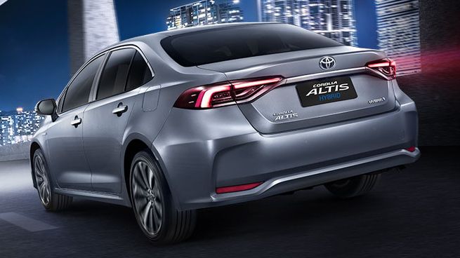Thiết kế đu&ocirc;i xe của Toyota Corolla Altis 2019