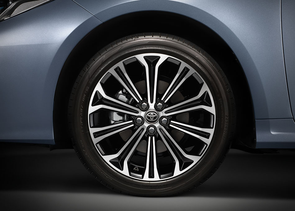 Bộ v&agrave;nh hợp kim 17 inch mới của Toyota Corolla Altis 2019