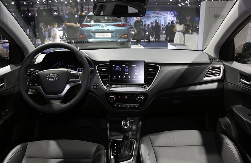 Nội thất b&ecirc;n trong Hyundai Accent 2020 bản Trung Quốc