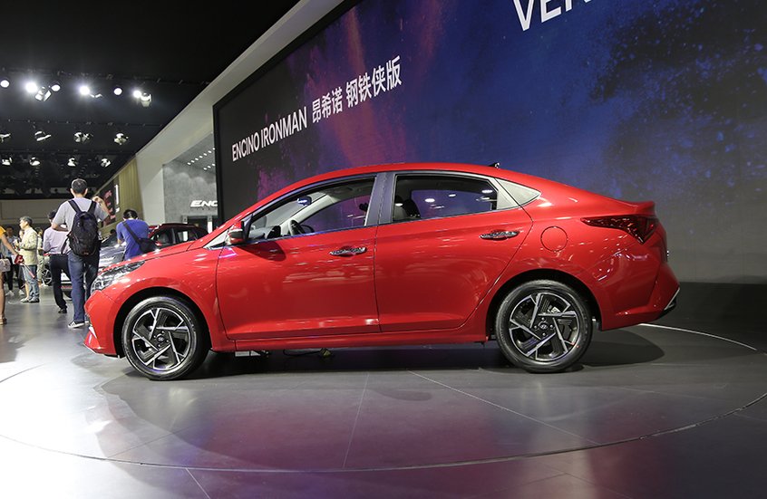 Hyundai Accent 2020 tại Trung Quốc c&oacute; k&iacute;ch thước ch&ecirc;nh lệch so với xe ở Việt Nam