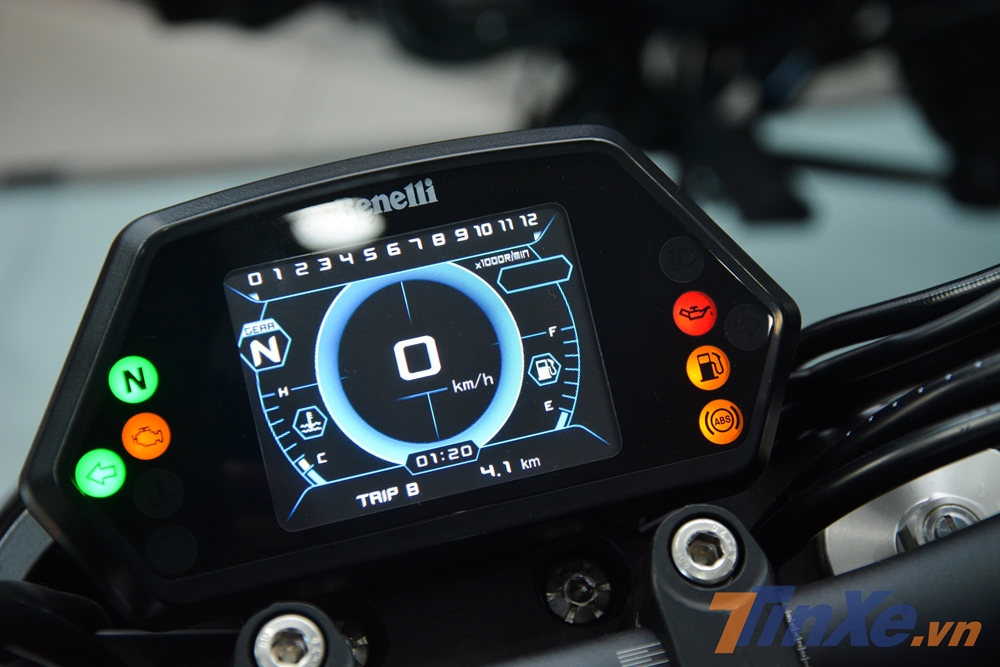 Bảng đồng hồ tr&ecirc;n Benelli 502C 2019