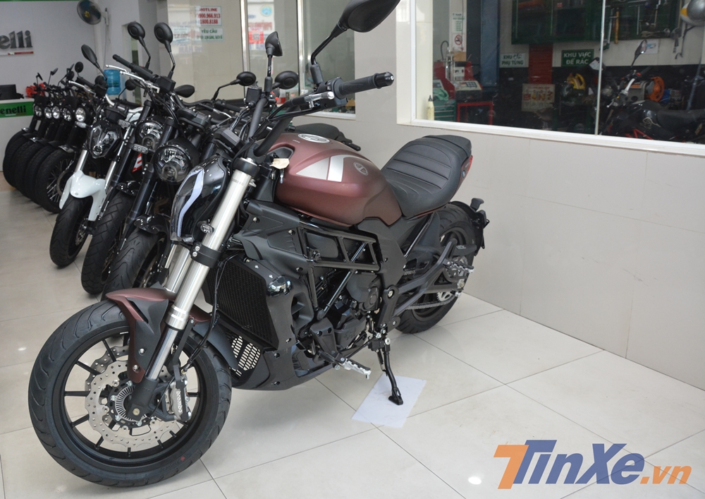 Đ&aacute;nh gi&aacute; xe Benelli 502C 2019 tại Việt Nam
