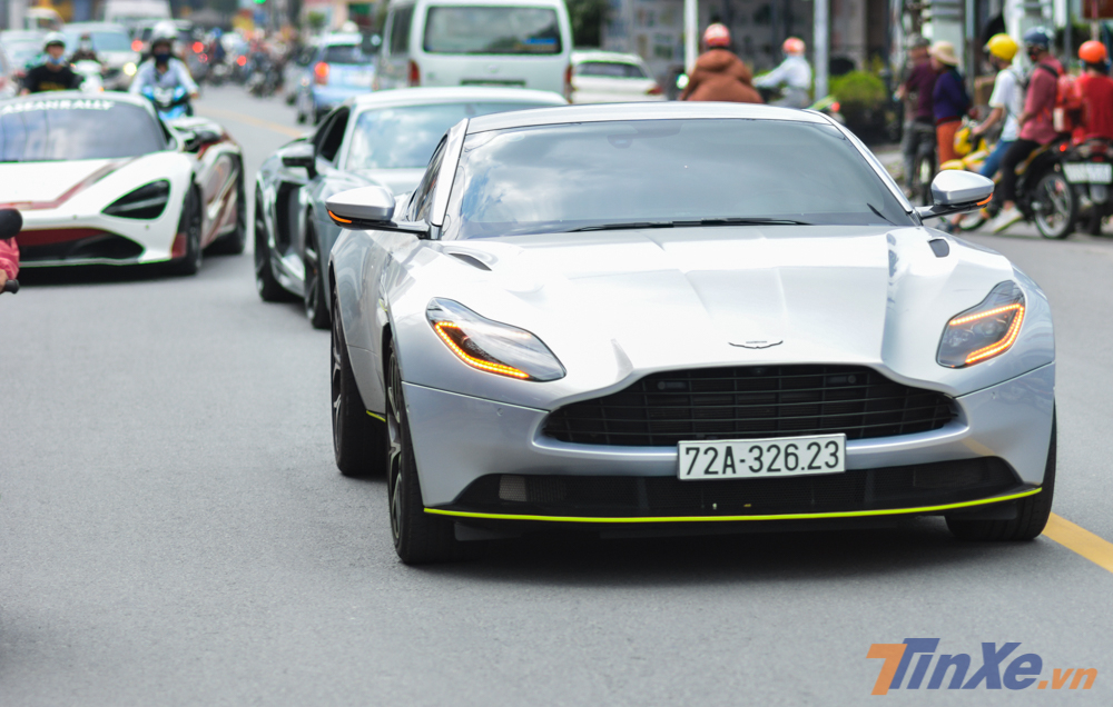 Trong d&agrave;n si&ecirc;u xe xuống B&igrave;nh Dương c&oacute; nhiều thương hiệu như Lamborghini, Ferrari, McLaren, Aston Marin, Porsche, Ford Mustang