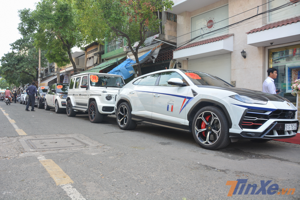 Lamborghini Urus độ Mansory c&ugrave;ng d&agrave;n SUV hạng sang đ&igrave;nh đ&aacute;m