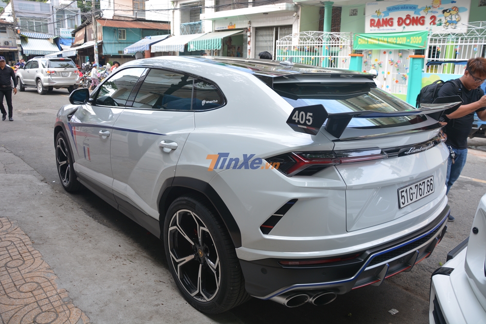 Tuy nhi&ecirc;n, chiếc xe Lamborghini Urus chỉ được Minh Nhựa n&acirc;ng cấp ba chi tiết trong bản độ đắt gi&aacute; n&agrave;y.