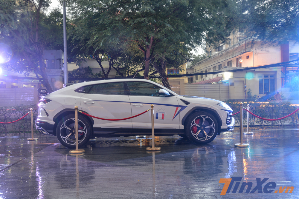 Lamborghini Urus được trang bị động cơ xăng V8