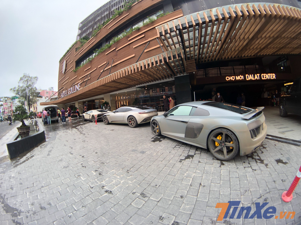 Aston Martin DB11 V8, si&ecirc;u xe Lamborghini Aventador LP700-4 độ body kit phi&ecirc;n bản giới hạn Aventador LP720-4 50 Anniversario v&agrave; Audi R8 V10 Plus xếp h&agrave;ng d&agrave;i