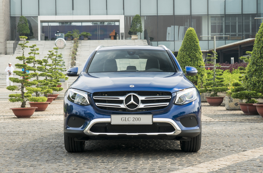 Giá xe Mercedes GLC 200 ở mức 1,699 tỷ đồng Mercedes-Benz GLC 200