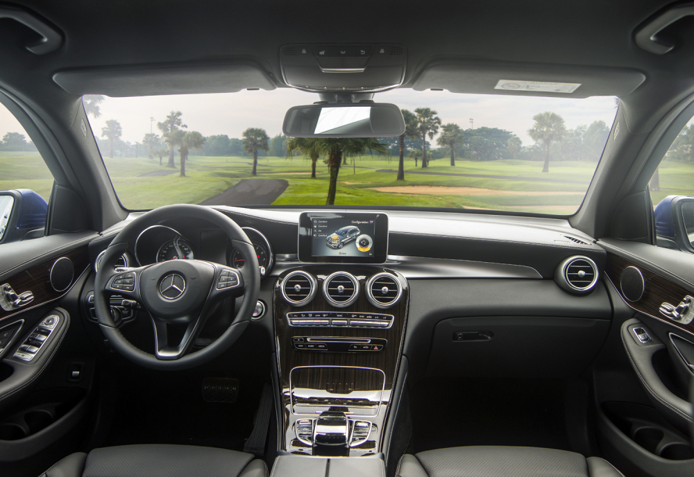 Giá lăn bánh GLC 200 2019 từ 1,873 tỷ Mercedes-Benz GLC 200