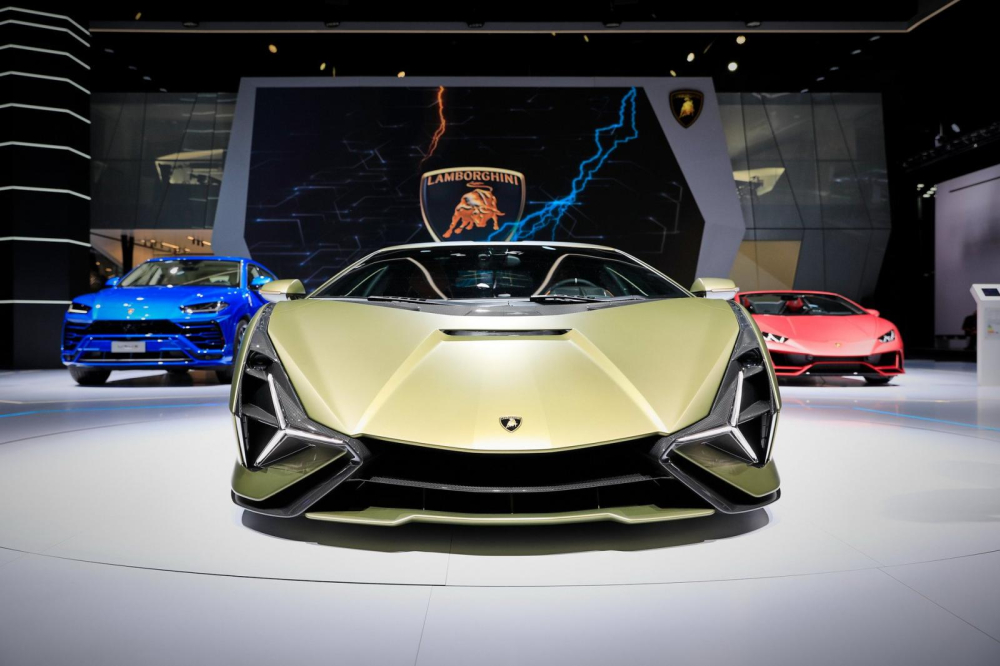 Cận cảnh đầu xe Lamborghini Sián Cận cảnh đầu xe Lamborghini Sián