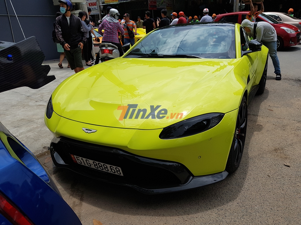 Đây chính là siêu xe Aston Martin V8 Vantage 2018 đầu tiên về Việt Nam Đây chính là siêu xe Aston Martin V8 Vantage 2018 đầu tiên về Việt Nam