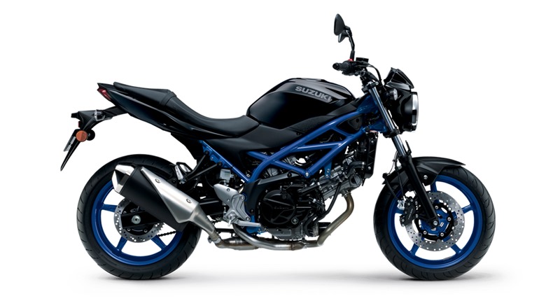 Phiên bản xanh đen trên Suzuki SV650
